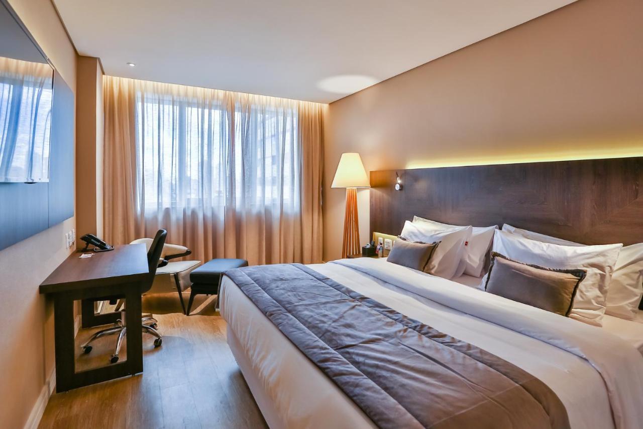 Transamerica Collection Goiânia Kültér fotó A room at the hotel